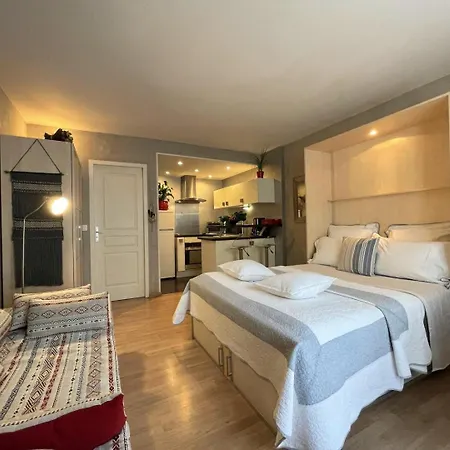 Hotel 3 Rue Garat 2*