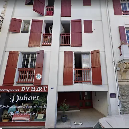 3 Rue Garat 2*
